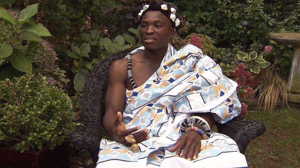 Eric Manu, Raja Ghana Yang Rela Jadi Tukang Kebun Demi Rakyatnya